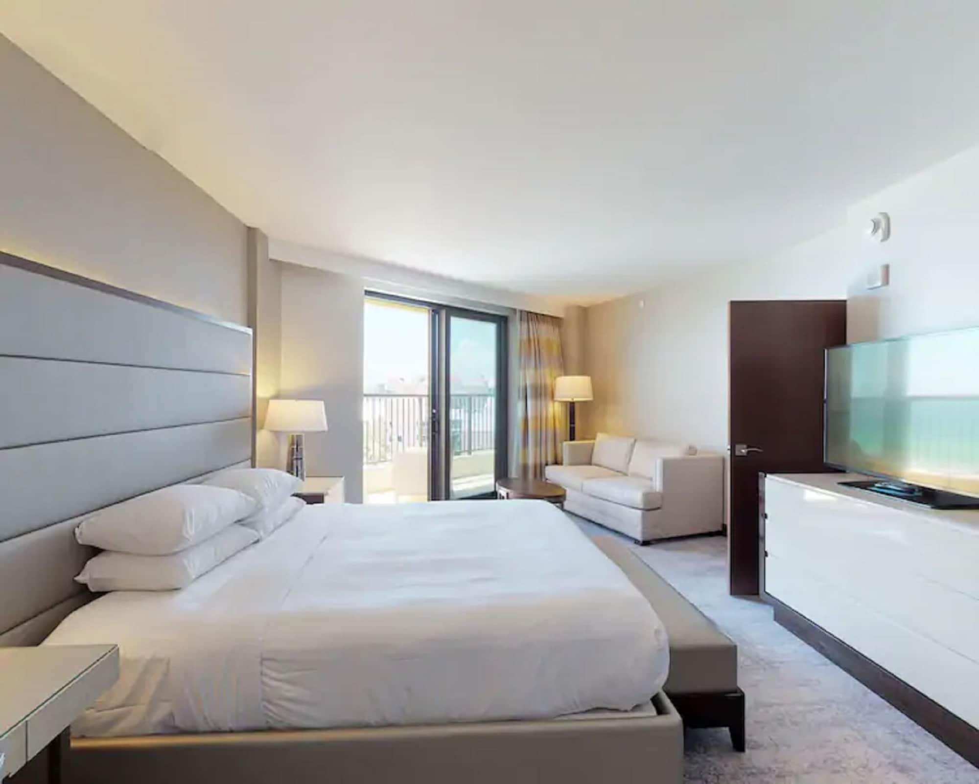 Hilton And 3* Marco Island